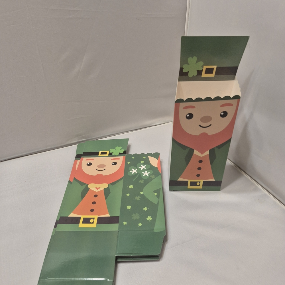 Set Of 24 Leprechaun Themed Party Goody Boxes Decorations Brand New Party Supply - Picture 2 of 8